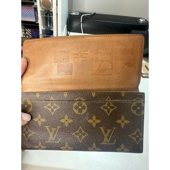 Women's Louis Vuitton Wallet Brown - Picture 6 of 8